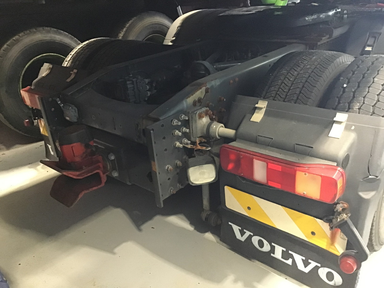 Volvo FH16 610 - Xe đầu kéo: hình 5 Volvo FH16 610 - Xe đầu kéo: hình 5