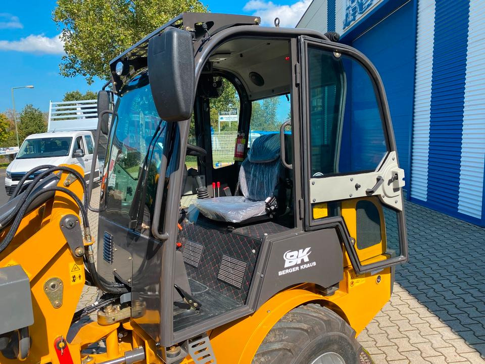 Hoflader/Radlader BK810 *BERGER KRAUS*Kubota *EURO-AUFNAHME*SCHNELLWECHSLER*SOFORT!* - Máy xúc lật mini gấp khúc: hình 4 Hoflader/Radlader BK810 *BERGER KRAUS*Kubota *EURO-AUFNAHME*SCHNELLWECHSLER*SOFORT!* - Máy xúc lật mini gấp khúc: hình 4