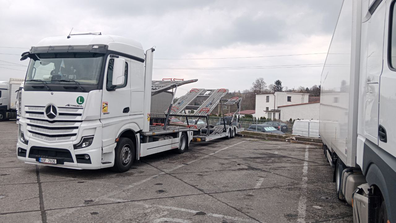 MERCEDES-BENZ actros - Xe tải chuyên chở tự động: hình 1 MERCEDES-BENZ actros - Xe tải chuyên chở tự động: hình 1