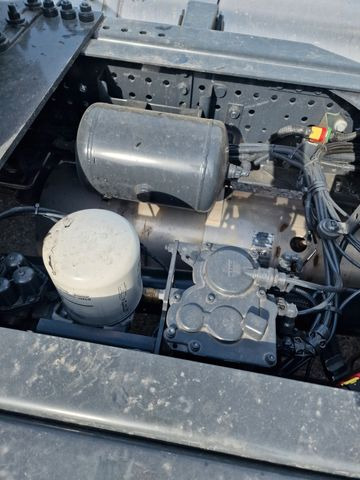 Xe đầu kéo mới Iveco AS440ST*LNG*Standard*2022*2 Tanks: hình 8 Xe đầu kéo mới Iveco AS440ST*LNG*Standard*2022*2 Tanks: hình 8