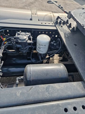 Xe đầu kéo mới Iveco AS440ST*LNG*Standard*2022*2 Tanks: hình 9 Xe đầu kéo mới Iveco AS440ST*LNG*Standard*2022*2 Tanks: hình 9