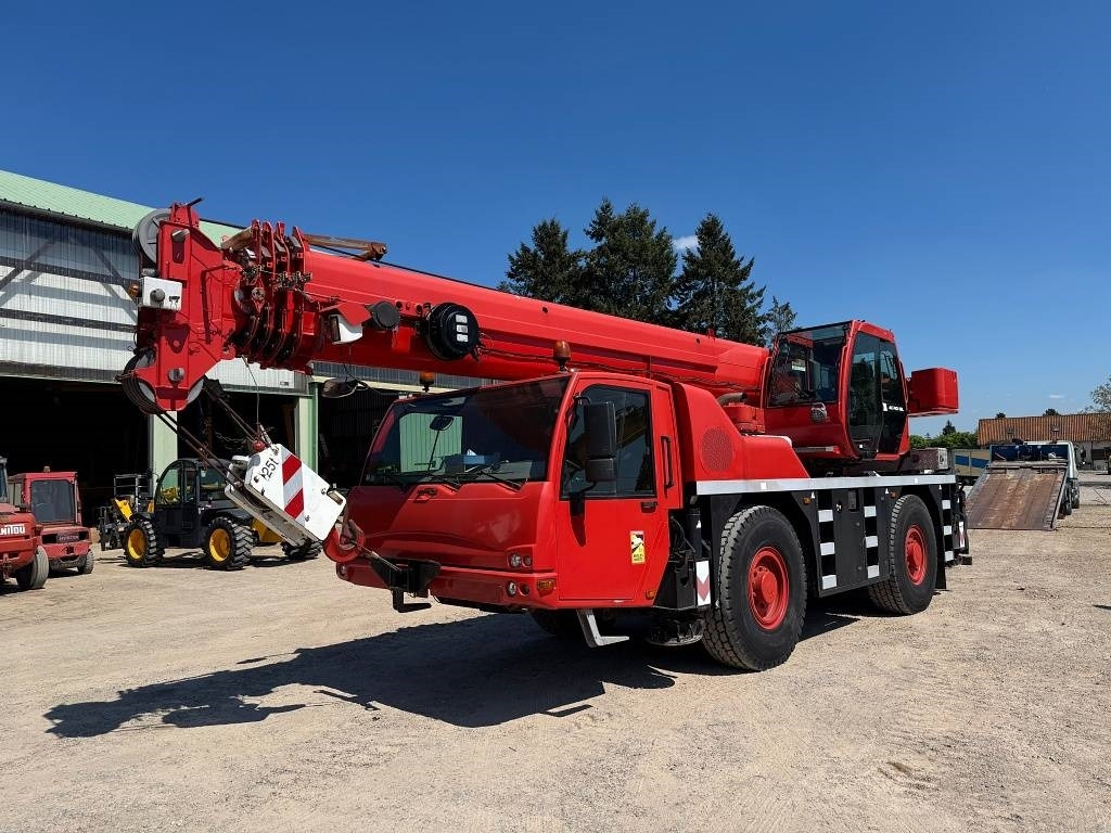Terex Demag AC 40-2 L - Cẩu bánh lốp: hình 1 Terex Demag AC 40-2 L - Cẩu bánh lốp: hình 1