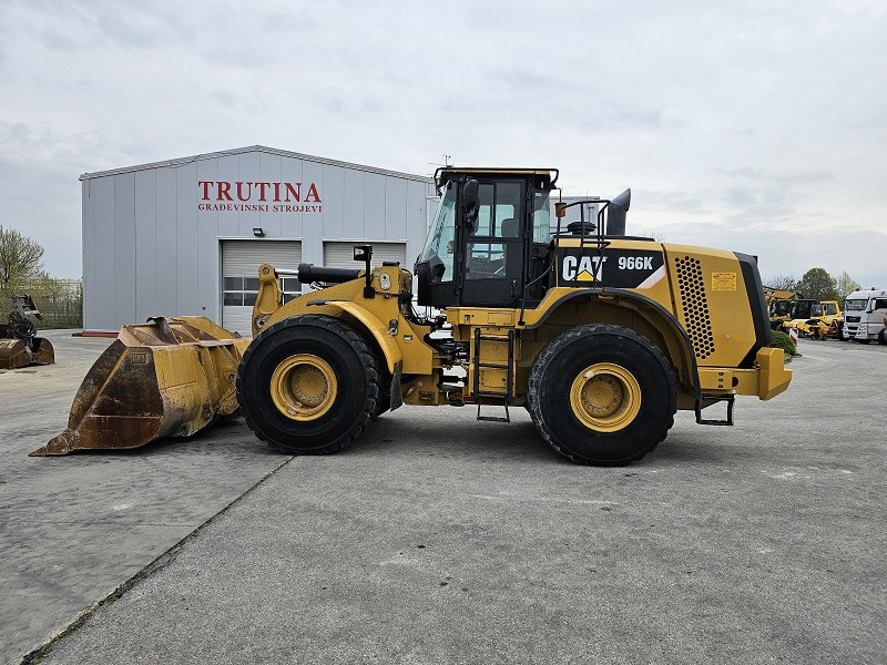 CATERPILLAR 966K - Máy xúc lật bánh lốp: hình 2 CATERPILLAR 966K - Máy xúc lật bánh lốp: hình 2