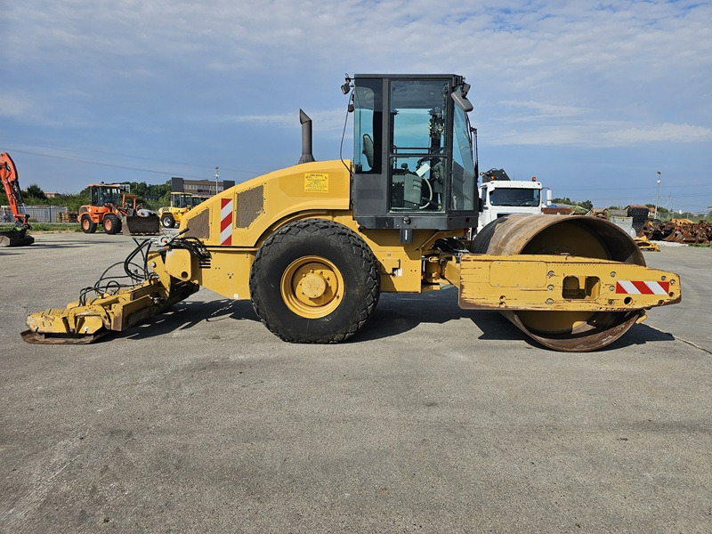 CATERPILLAR CS56 - Máy đầm: hình 4 CATERPILLAR CS56 - Máy đầm: hình 4