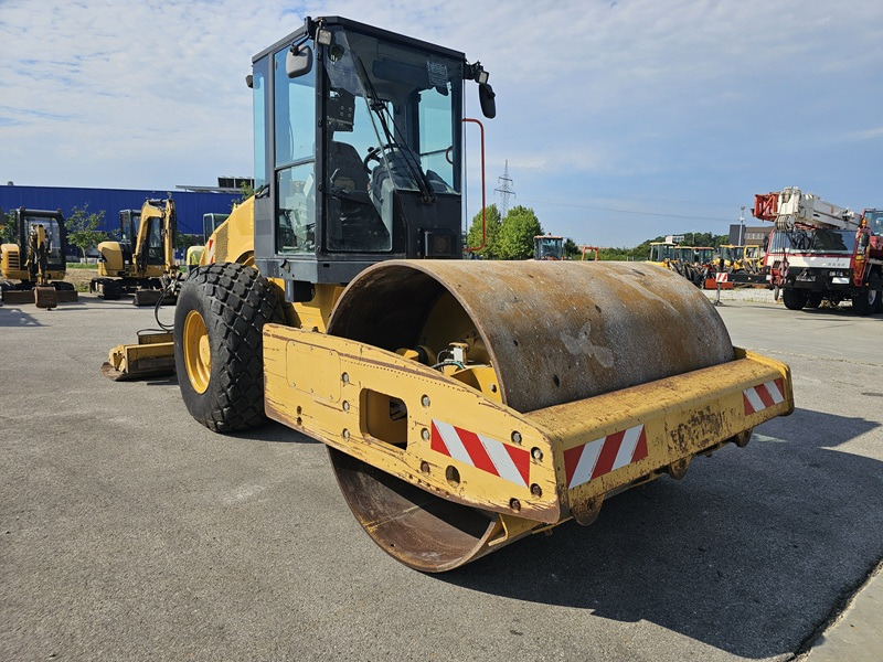 CATERPILLAR CS56 - Máy đầm: hình 5 CATERPILLAR CS56 - Máy đầm: hình 5