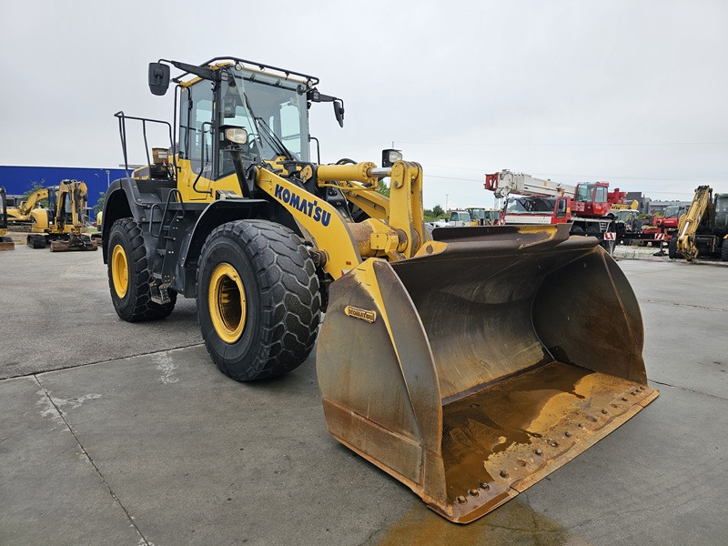 KOMATSU WA380-8 - Máy xúc lật bánh lốp: hình 5 KOMATSU WA380-8 - Máy xúc lật bánh lốp: hình 5