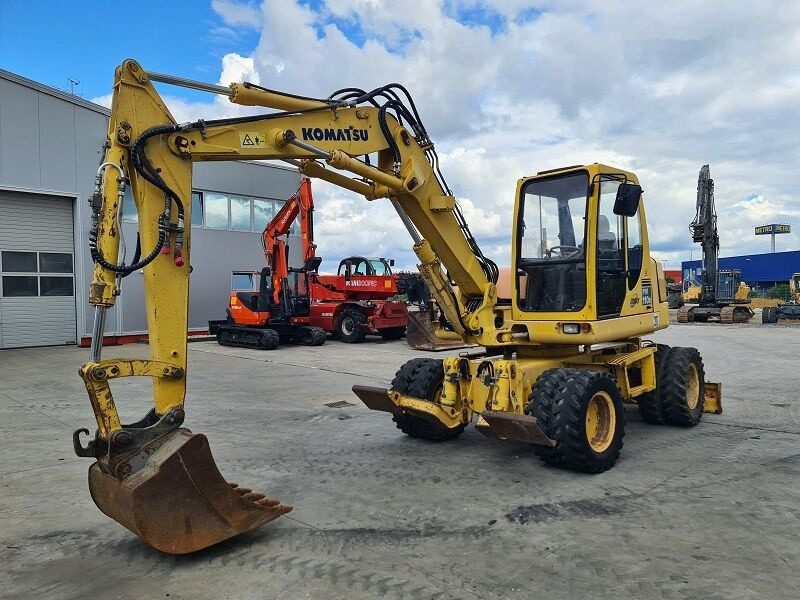 Máy xúc bánh lốp Komatsu PW110: hình 7