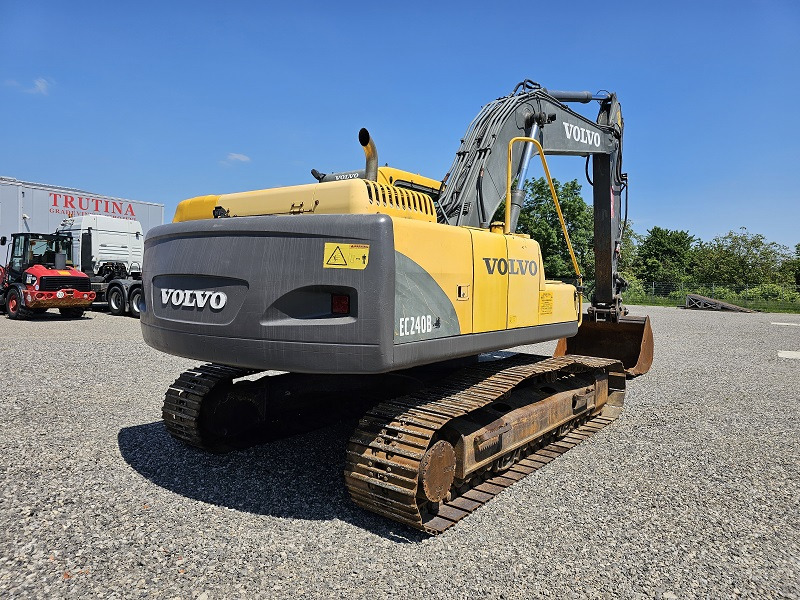 VOLVO EC240BNLC - Máy xúc bánh xích: hình 4 VOLVO EC240BNLC - Máy xúc bánh xích: hình 4