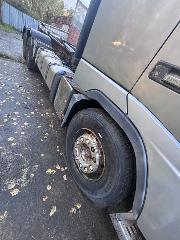 VOLVO FH16 - 580 - Xe tải nâng móc: hình 3 VOLVO FH16 - 580 - Xe tải nâng móc: hình 3