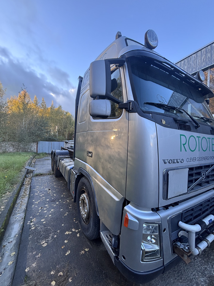 VOLVO FH16 - 580 - Xe tải nâng móc: hình 2 VOLVO FH16 - 580 - Xe tải nâng móc: hình 2