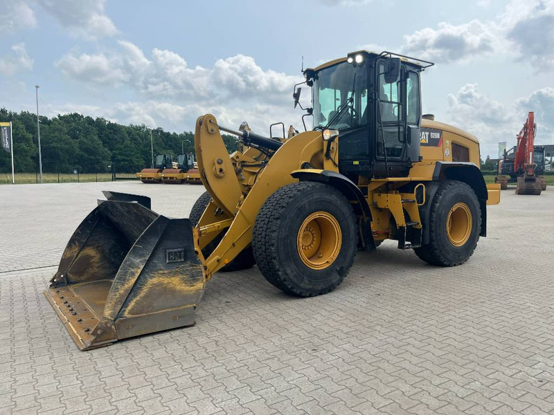 Cat 926M - Máy xúc lật bánh lốp: hình 1 Cat 926M - Máy xúc lật bánh lốp: hình 1