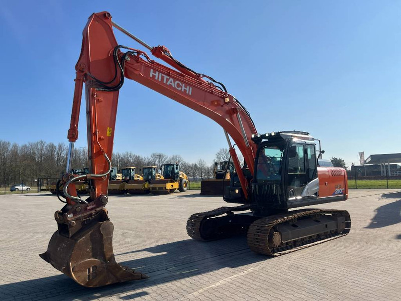 Hitachi ZX 210 LC-6 - Máy xúc bánh xích: hình 1 Hitachi ZX 210 LC-6 - Máy xúc bánh xích: hình 1