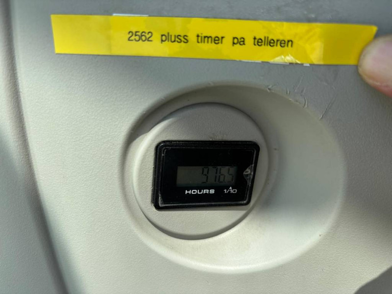 Kobelco SK 75 SR-3E - Máy xúc mini: hình 5 Kobelco SK 75 SR-3E - Máy xúc mini: hình 5