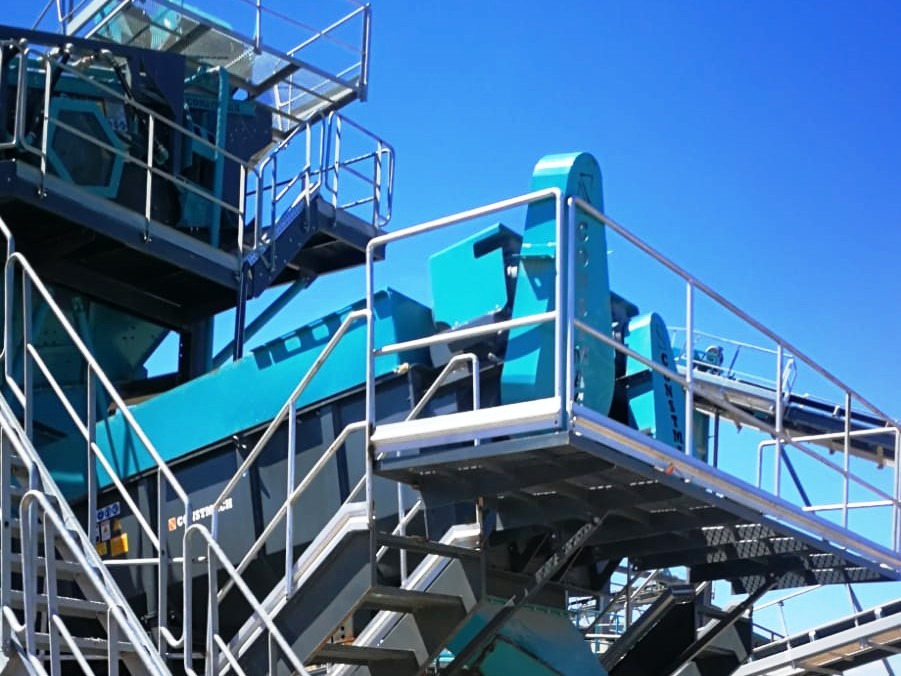CONSTMACH Spiralwäscher – Effektive Reinigung für Grobes und Tonhaltiges Material - Máy sàng: hình 2 CONSTMACH Spiralwäscher – Effektive Reinigung für Grobes und Tonhaltiges Material - Máy sàng: hình 2