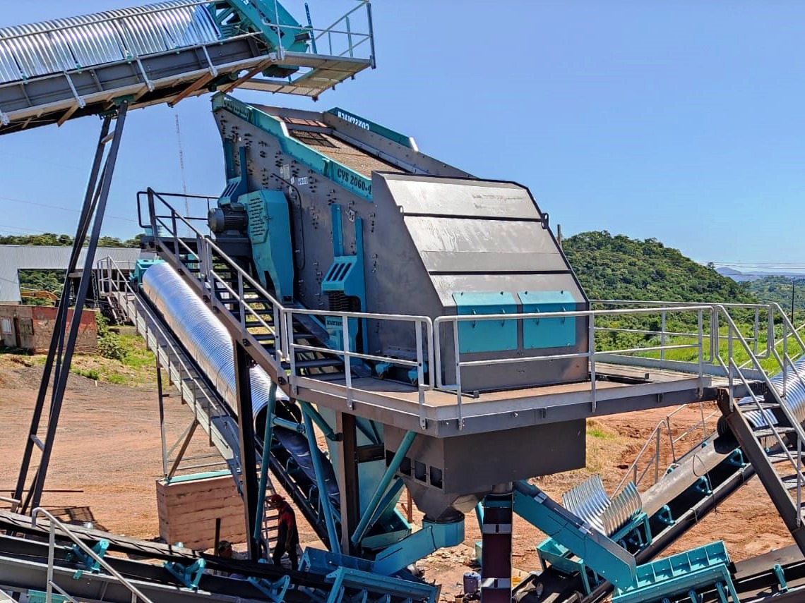 Constmach 140-180 Tph Vibrating Screen 2-3-4 Stages 1800x5000 mm - Máy sàng: hình 1 Constmach 140-180 Tph Vibrating Screen 2-3-4 Stages 1800x5000 mm - Máy sàng: hình 1