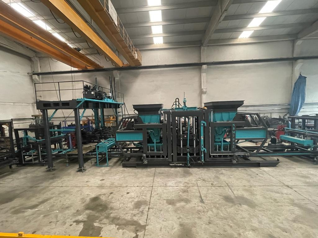 Constmach BS-42 Briquette Making Machine (Concrete Block Making Machine) - Máy ép gạch: hình 1 Constmach BS-42 Briquette Making Machine (Concrete Block Making Machine) - Máy ép gạch: hình 1