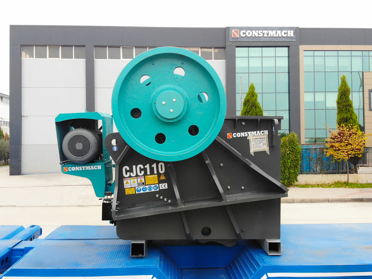 Constmach Livraison De Concasseurs À Mâchoires 60-110 Tph En Stock - Máy nghiền hàm: hình 4 Constmach Livraison De Concasseurs À Mâchoires 60-110 Tph En Stock - Máy nghiền hàm: hình 4