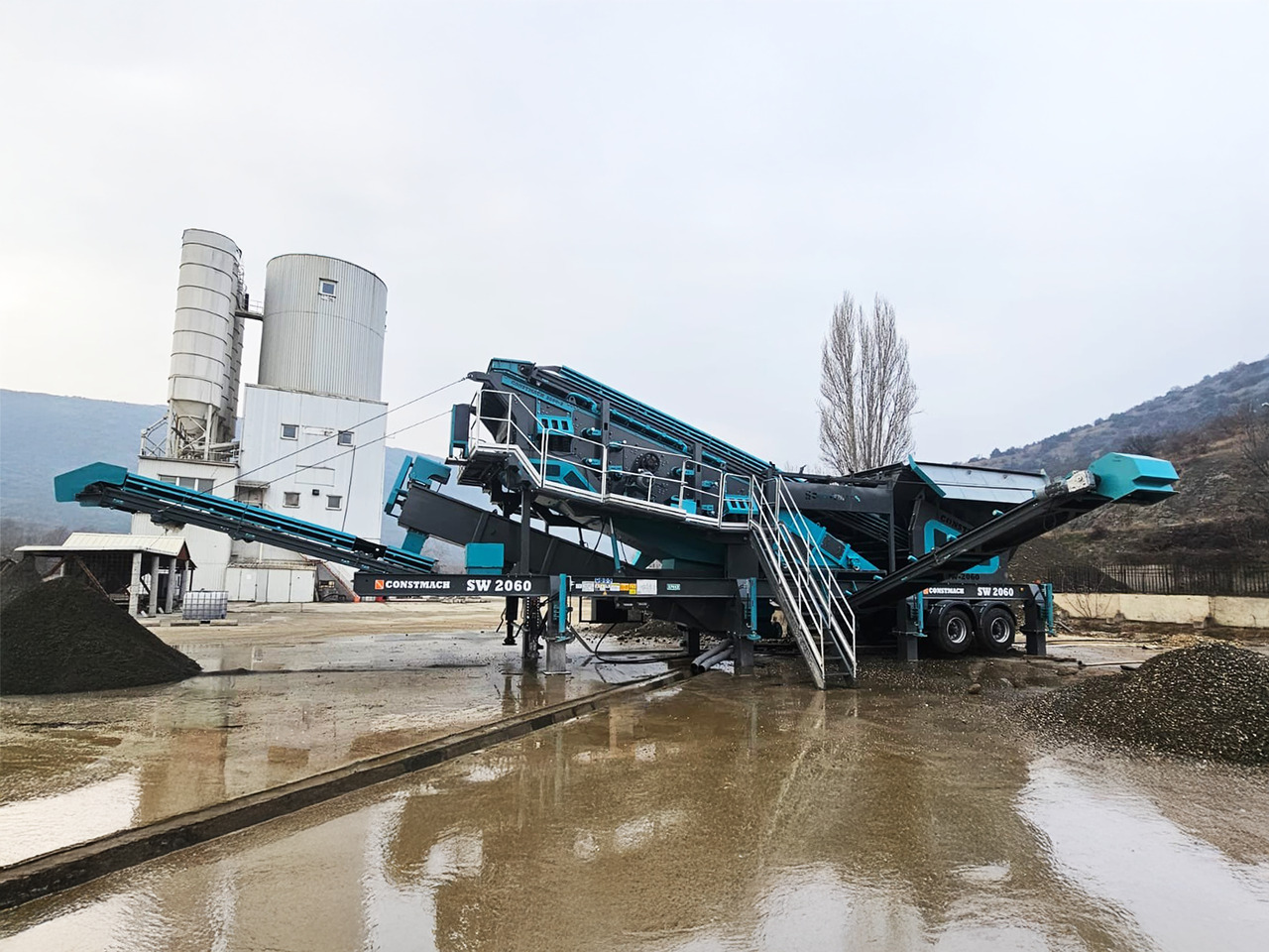 Constmach Mobile Sieb- und Waschanlage 60-200 t/h - Máy sàng: hình 1 Constmach Mobile Sieb- und Waschanlage 60-200 t/h - Máy sàng: hình 1