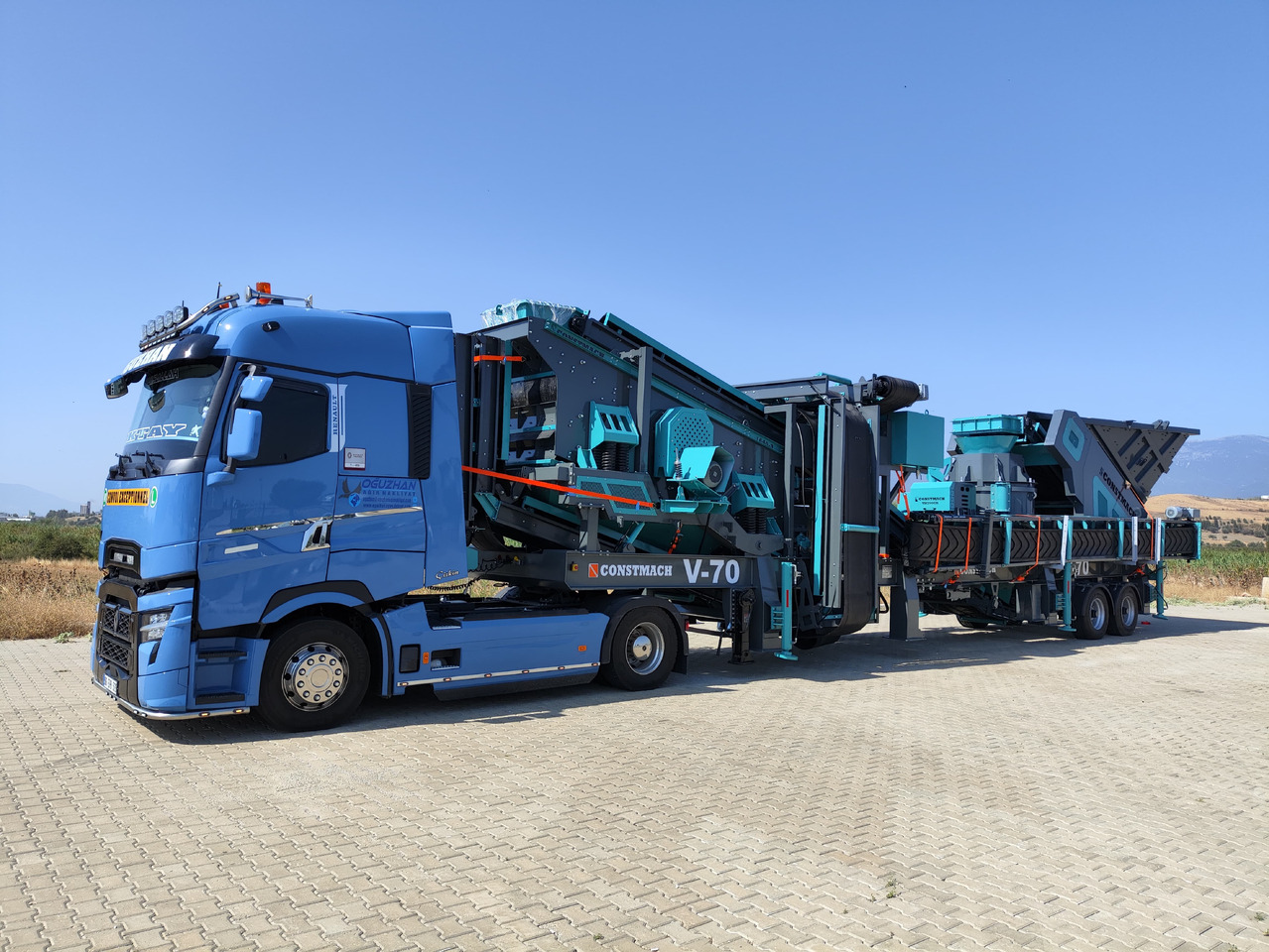 Constmach Mobiler Brecher mit vertikaler Welle und einer Kapazität von 200 t/h - Máy nghiền di động: hình 2 Constmach Mobiler Brecher mit vertikaler Welle und einer Kapazität von 200 t/h - Máy nghiền di động: hình 2