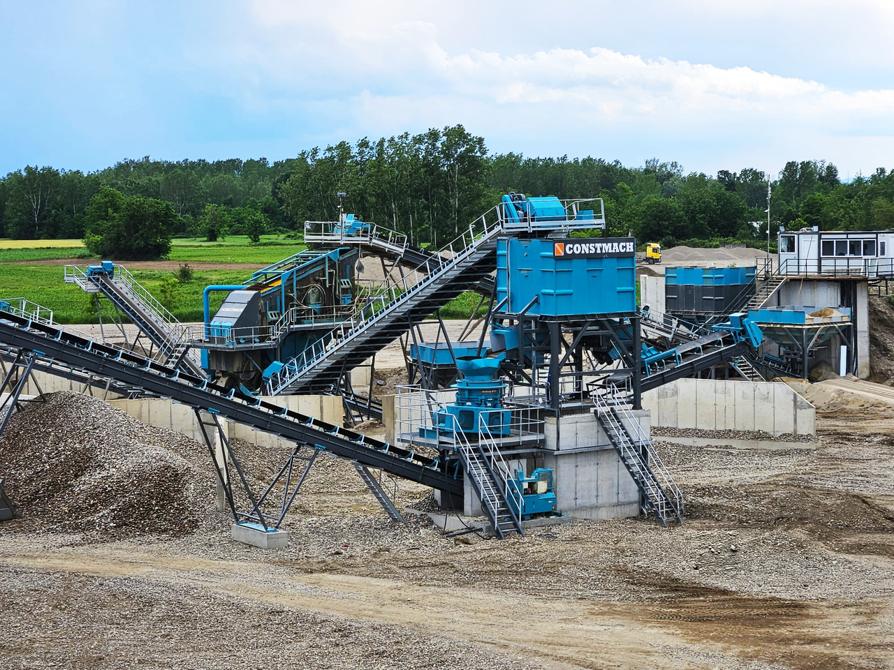 Constmach Stationary Sand And Gravel Washing And Screening Plant - Máy sàng: hình 2 Constmach Stationary Sand And Gravel Washing And Screening Plant - Máy sàng: hình 2
