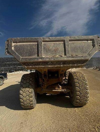CAT 730C2 - Xe ben đổ có khớp nối: hình 4 CAT 730C2 - Xe ben đổ có khớp nối: hình 4
