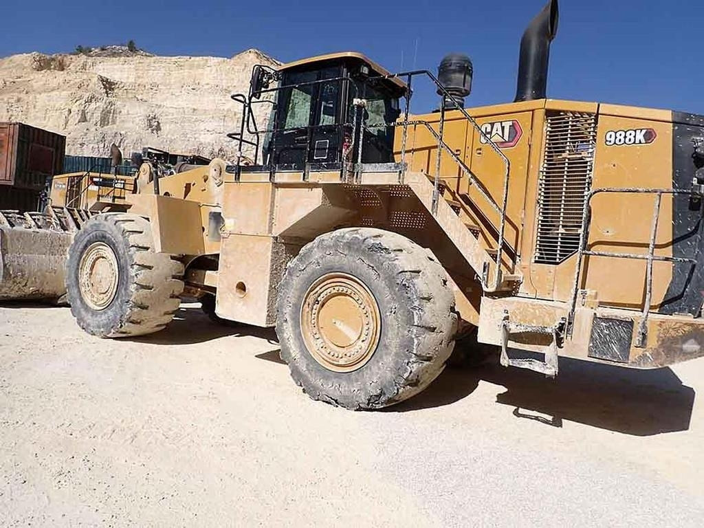 CAT 988K - Máy xúc lật bánh lốp: hình 4 CAT 988K - Máy xúc lật bánh lốp: hình 4
