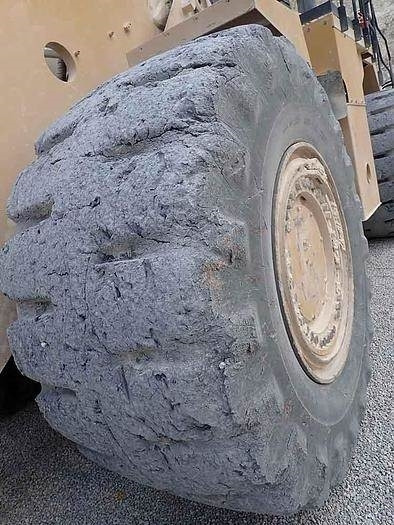 CAT 988K - Máy xúc lật bánh lốp: hình 1 CAT 988K - Máy xúc lật bánh lốp: hình 1