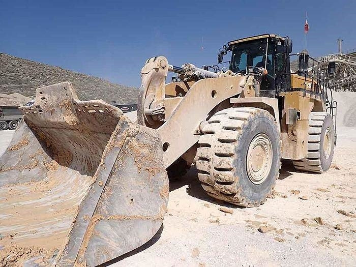 CAT 988K - Máy xúc lật bánh lốp: hình 1 CAT 988K - Máy xúc lật bánh lốp: hình 1