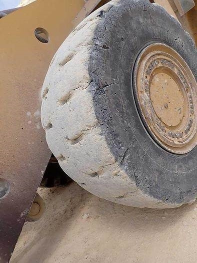 CAT 988K - Máy xúc lật bánh lốp: hình 3 CAT 988K - Máy xúc lật bánh lốp: hình 3