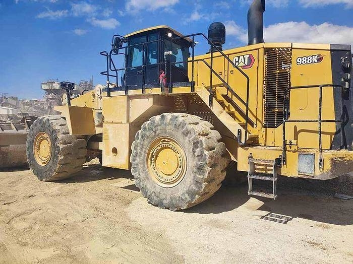 CAT 988K - Máy xúc lật bánh lốp: hình 5 CAT 988K - Máy xúc lật bánh lốp: hình 5