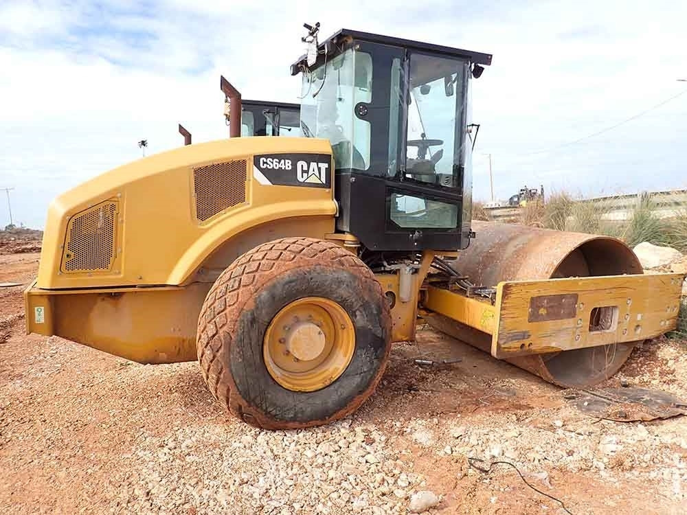 CAT CS64B - Đĩa rung: hình 3 CAT CS64B - Đĩa rung: hình 3
