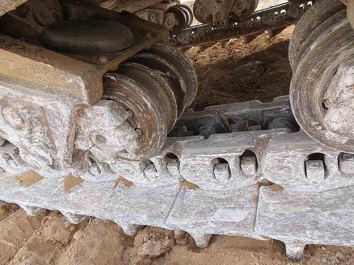 CAT D10 T - Máy ủi: hình 4 CAT D10 T - Máy ủi: hình 4