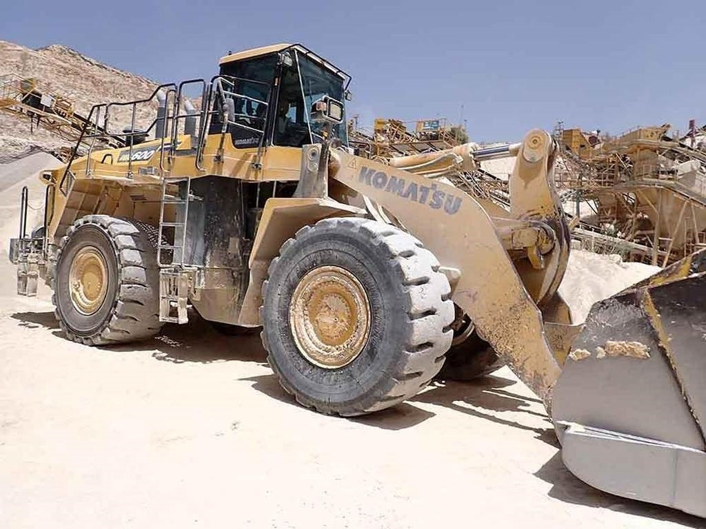Komatsu WA600-8EO - Máy xúc lật bánh lốp: hình 4 Komatsu WA600-8EO - Máy xúc lật bánh lốp: hình 4