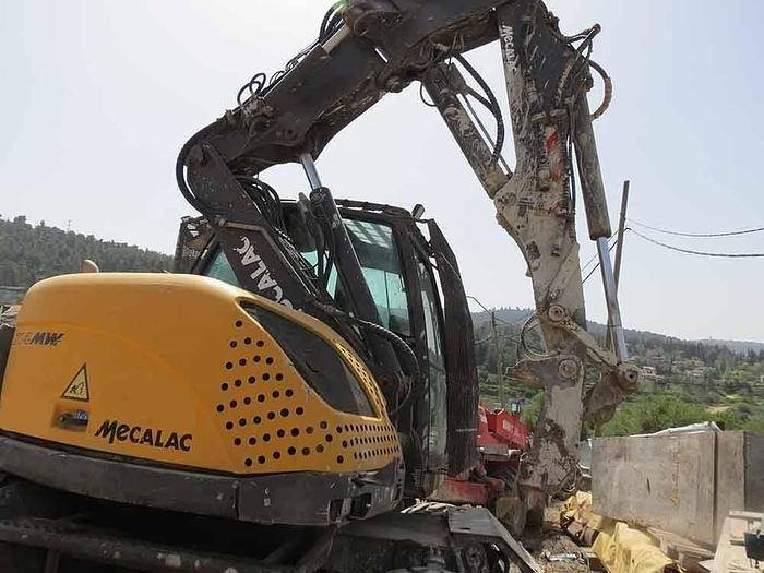 Mecalac 714 MW - Máy xúc bánh lốp: hình 1 Mecalac 714 MW - Máy xúc bánh lốp: hình 1