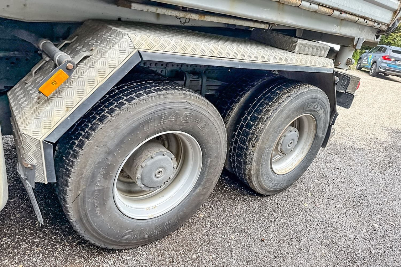 Mercedes-Benz Arocs 4152 - Xe ben: hình 4 Mercedes-Benz Arocs 4152 - Xe ben: hình 4