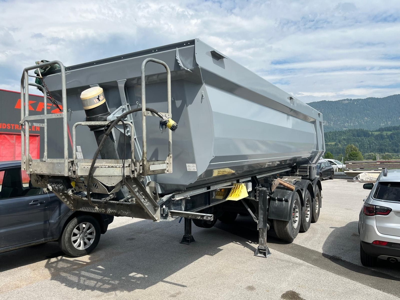 Schwarzmüller Hardox - Sơ mi rơ moóc ben: hình 2 Schwarzmüller Hardox - Sơ mi rơ moóc ben: hình 2