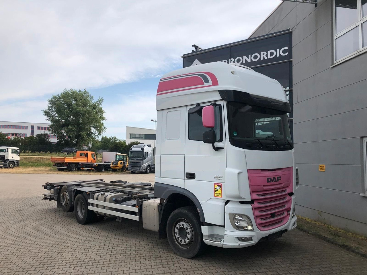 DAF XF460SSC Lenk/Lift*LBW*Standkl*Mega*NeueKuppl. - Xe chở container/ Xe tải hoán đổi thân: hình 1 DAF XF460SSC Lenk/Lift*LBW*Standkl*Mega*NeueKuppl. - Xe chở container/ Xe tải hoán đổi thân: hình 1