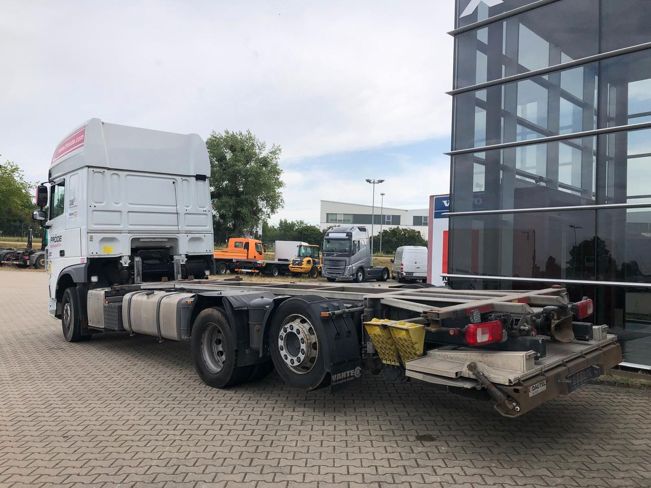 DAF XF460SSC Lenk/Lift*LBW*Standkl*Mega*NeueKuppl. - Xe chở container/ Xe tải hoán đổi thân: hình 2 DAF XF460SSC Lenk/Lift*LBW*Standkl*Mega*NeueKuppl. - Xe chở container/ Xe tải hoán đổi thân: hình 2