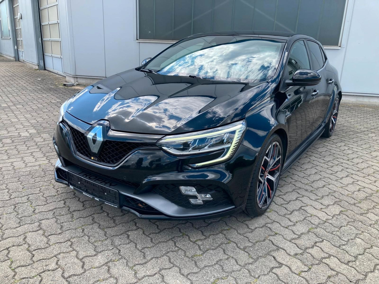 Renault Megane IV Lim. 5-trg. R.S. Trophy TCe 300 - Xe hơi: hình 1 Renault Megane IV Lim. 5-trg. R.S. Trophy TCe 300 - Xe hơi: hình 1