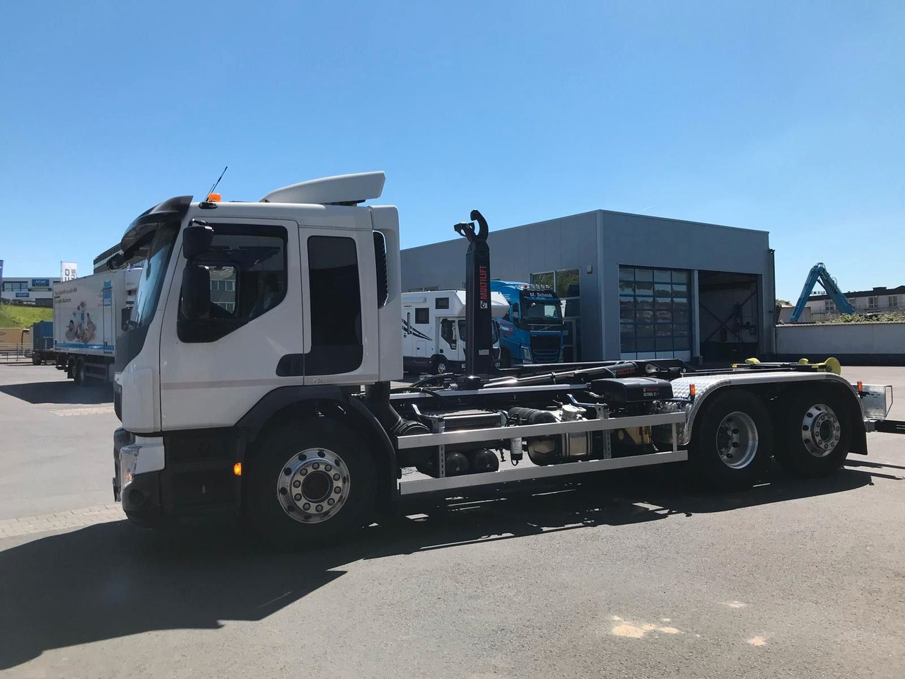 Volvo FE 320 6x2 - Xe tải nâng móc: hình 5 Volvo FE 320 6x2 - Xe tải nâng móc: hình 5