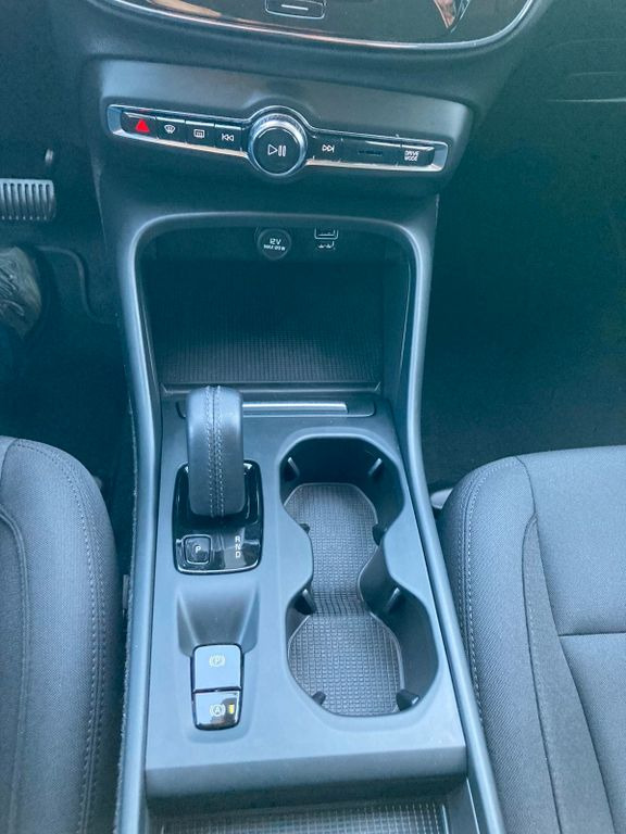 SUV Volvo XC 40 T4 Insc. Expr. Recharge Plug-In Hyb. 2WD: hình 11