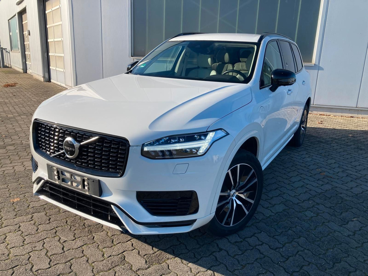Volvo XC 90 T8 R-Des. Exp. Rech. Pl.-In Hybr. AWD 7-S. - SUV: hình 1 Volvo XC 90 T8 R-Des. Exp. Rech. Pl.-In Hybr. AWD 7-S. - SUV: hình 1