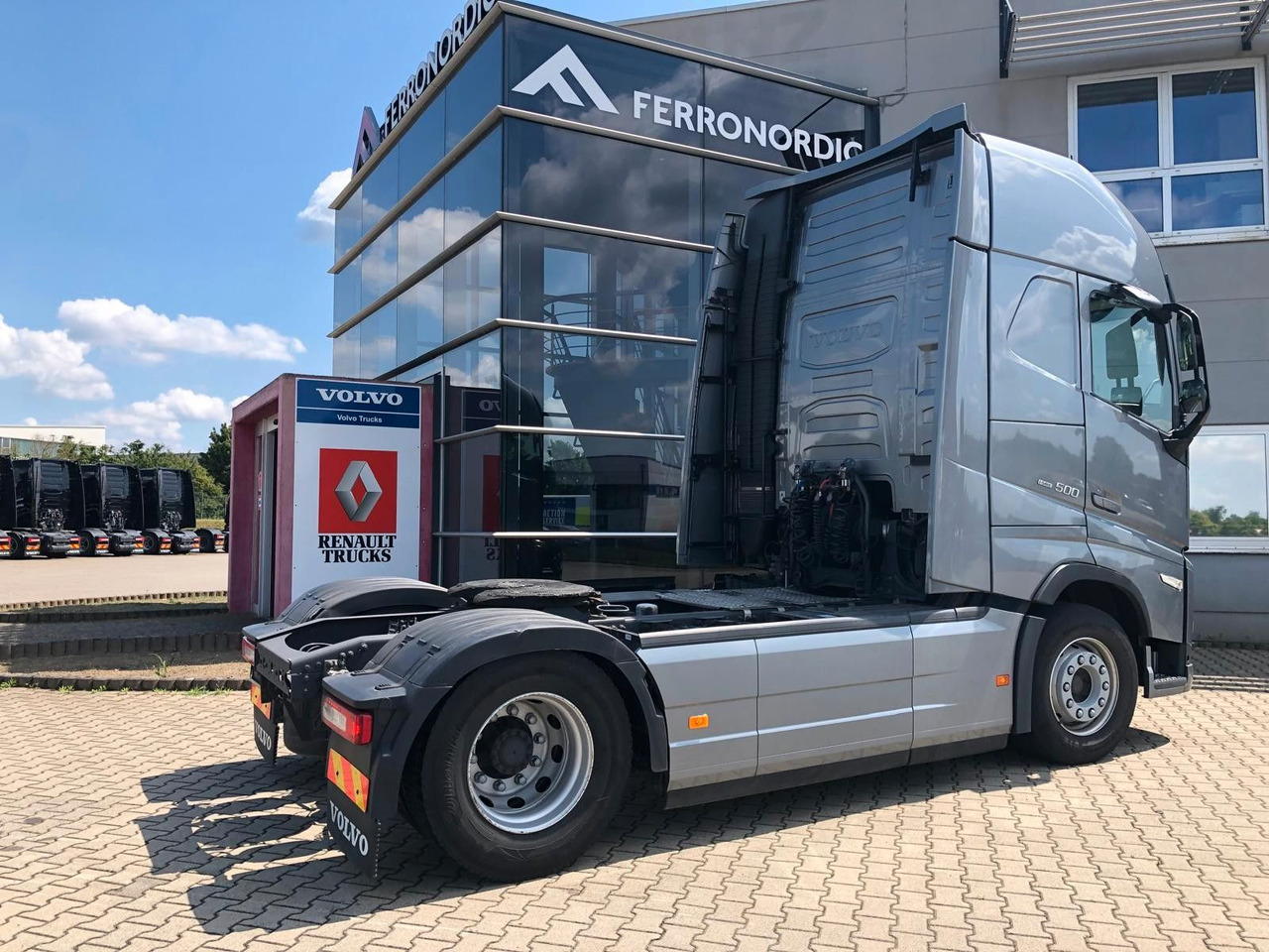 Volvo FH500 XL*TurboComp*2Tanks*Standklima*Navi*VDS - Xe đầu kéo: hình 4 Volvo FH500 XL*TurboComp*2Tanks*Standklima*Navi*VDS - Xe đầu kéo: hình 4