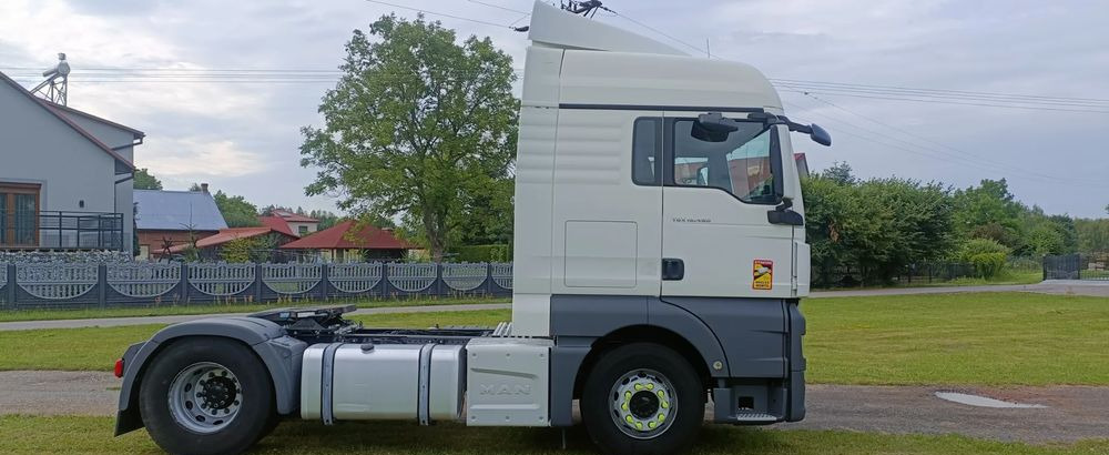 MAN TGX 480 - Xe đầu kéo: hình 4 MAN TGX 480 - Xe đầu kéo: hình 4