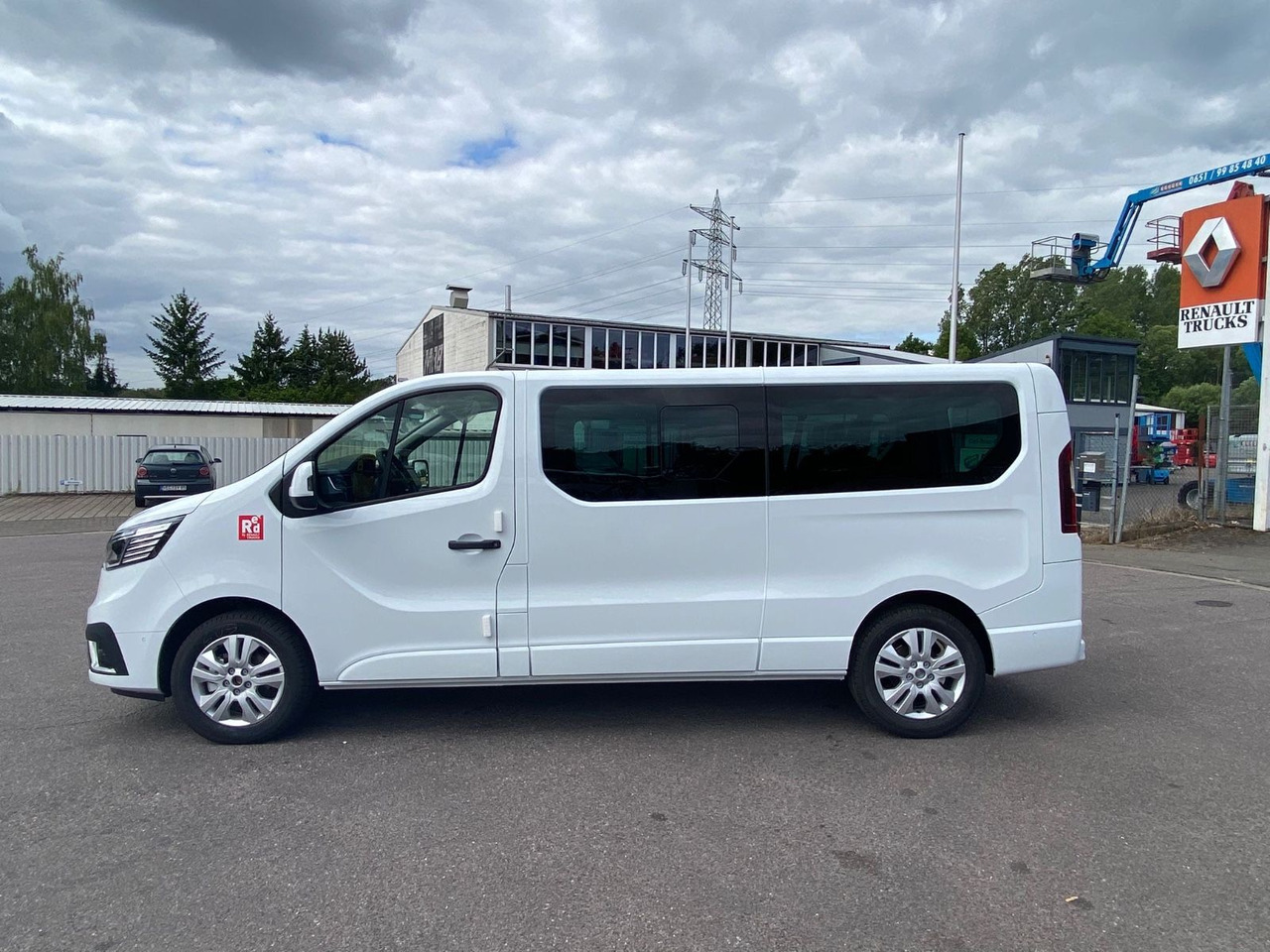 Renault TRAFIC RED KOMBI - Xe bus mini, Xe van chở khách: hình 4 Renault TRAFIC RED KOMBI - Xe bus mini, Xe van chở khách: hình 4