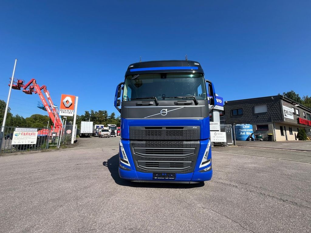 Volvo FH460 4x2 SZM - Xe đầu kéo: hình 2 Volvo FH460 4x2 SZM - Xe đầu kéo: hình 2