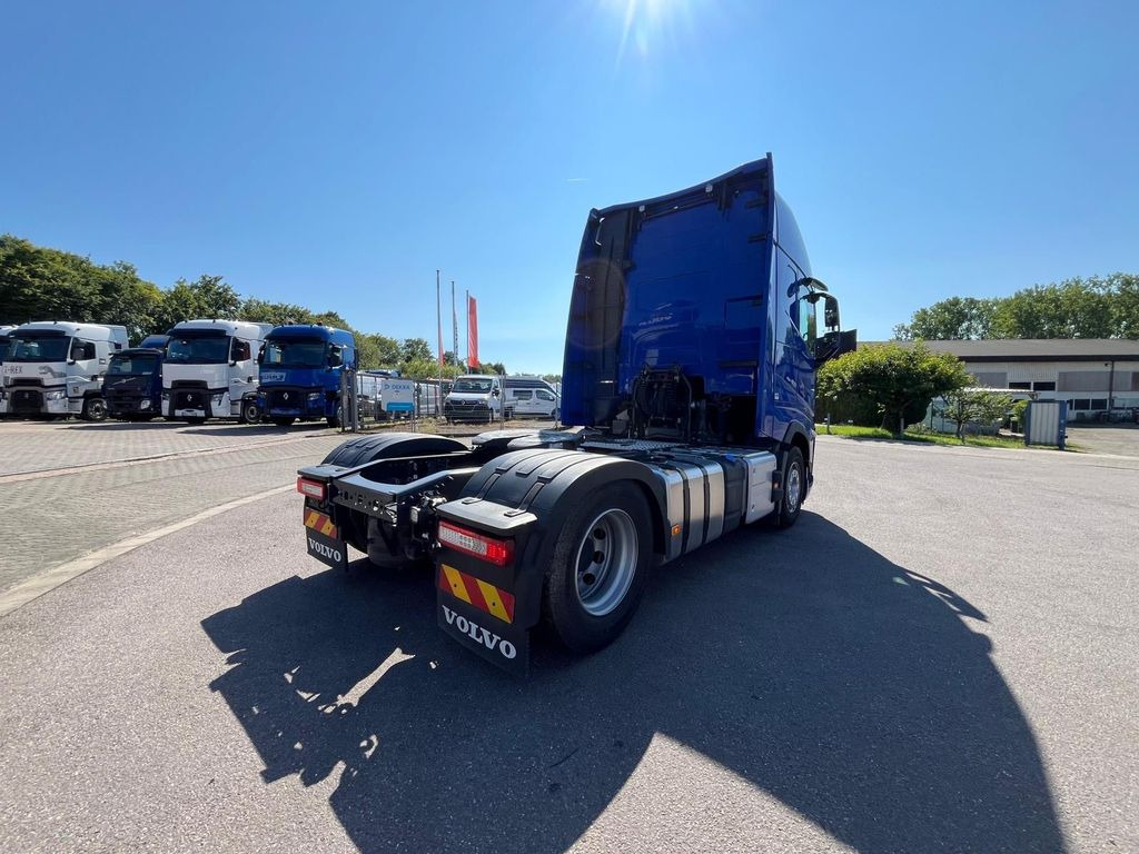 Volvo FH460 4x2 SZM - Xe đầu kéo: hình 4 Volvo FH460 4x2 SZM - Xe đầu kéo: hình 4