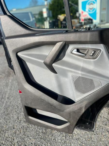 Xe van nhỏ gọn Ford Transit 2.2 TDCi 130: hình 12