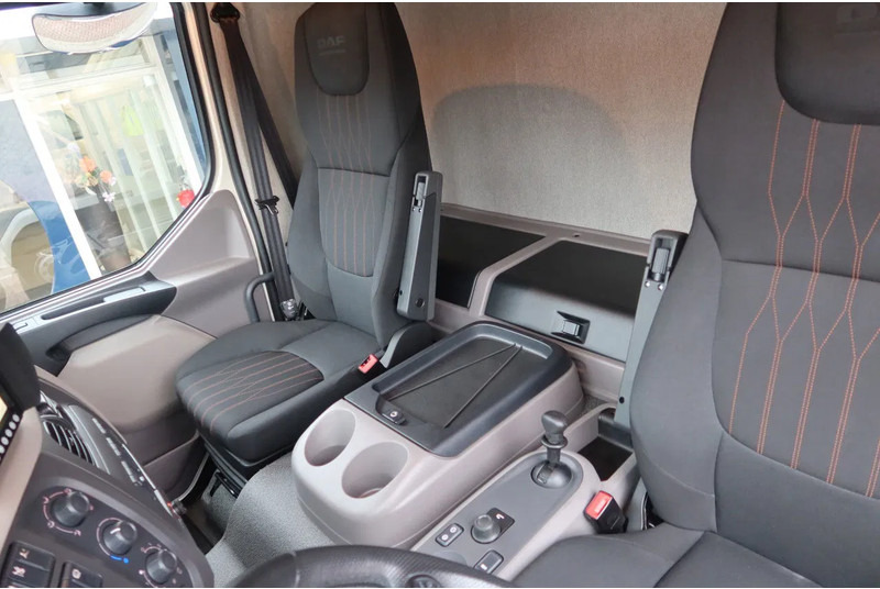 DAF LF 210 Bakwagen+ Dhollandia 1500 kg Comfort cabine - Xe tải hộp: hình 5 DAF LF 210 Bakwagen+ Dhollandia 1500 kg Comfort cabine - Xe tải hộp: hình 5