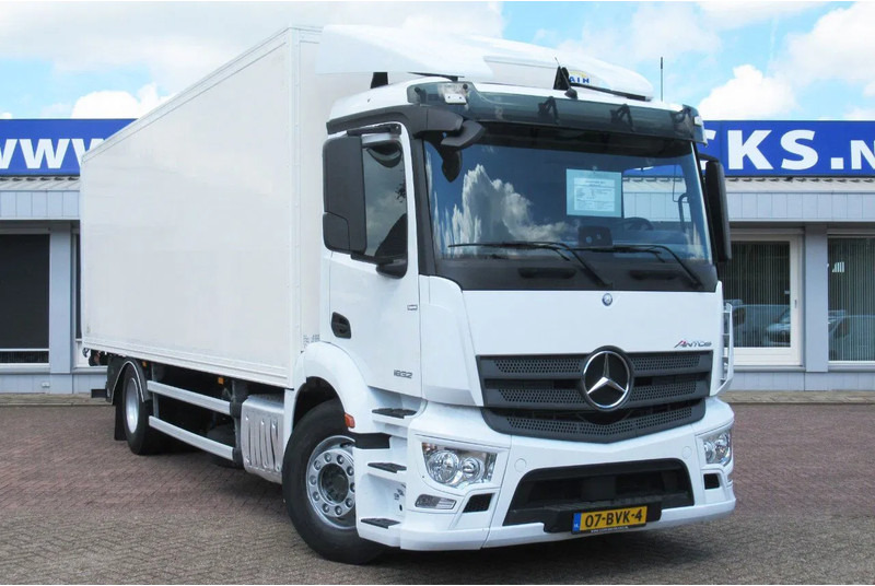 Mercedes-Benz Actros 1832 1832 LL 4x2 - Xe tải hộp: hình 2 Mercedes-Benz Actros 1832 1832 LL 4x2 - Xe tải hộp: hình 2